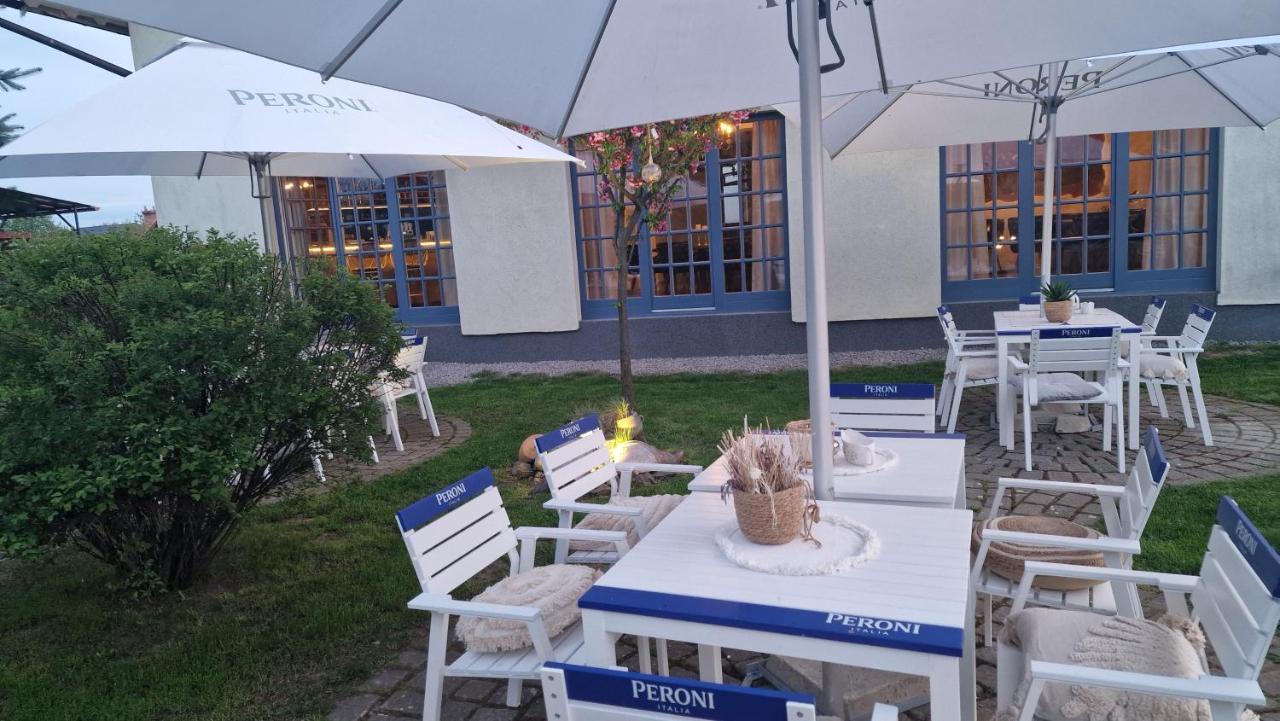 Villa Westfalia Guest House Tîrgu Secuiesc Esterno foto
