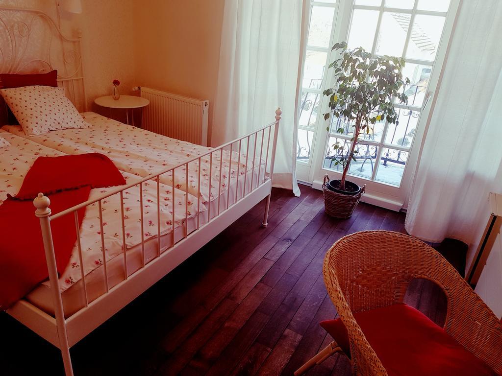 Villa Westfalia Guest House Tîrgu Secuiesc Esterno foto